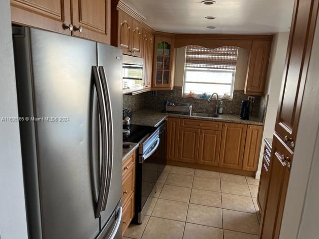 4 of 13 - 137 Golden Isles Dr 1109, Hallandale Beach, FL