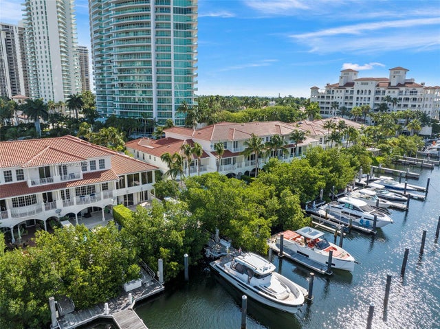 5 of 87 - 3780 Ne 199th Ter, Aventura, FL