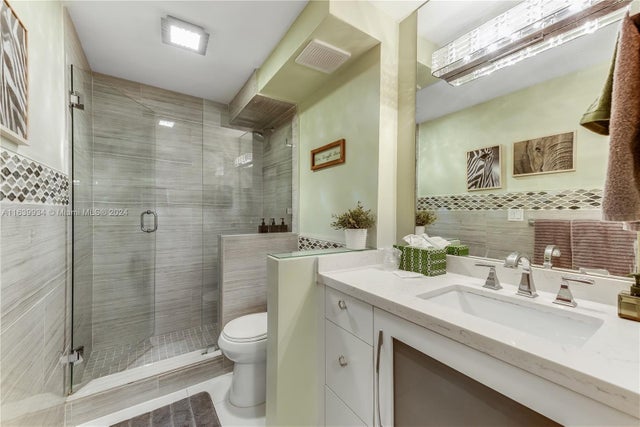 5 of 19 - 200 178th Dr 604, Sunny Isles Beach, FL