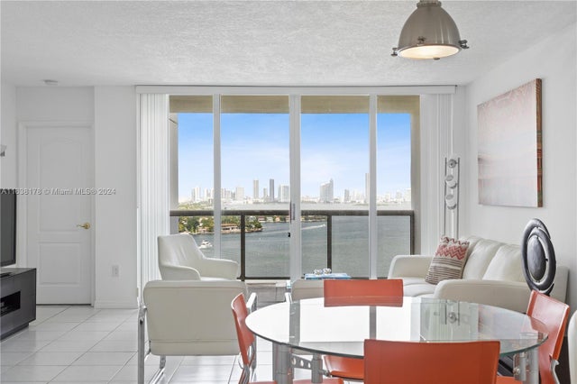 2 of 34 - 1900 Sunset Harbour Dr 2214, Miami Beach, FL
