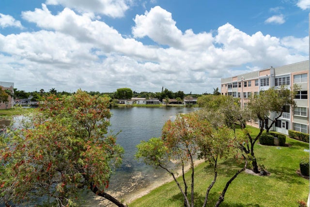 4 of 17 - 10312 Nw 24th Pl 302, Sunrise, FL