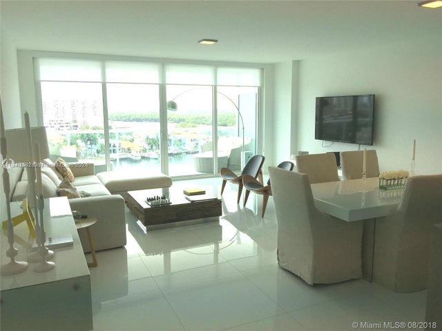 4 of 32 - 400 Sunny Isles Blvd 1019, Sunny Isles Beach, FL