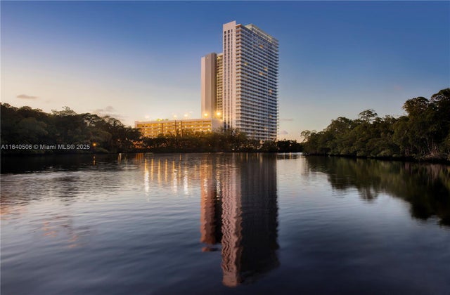 2 of 57 - 16385 Biscayne Blvd Ph7, North Miami Beach, FL