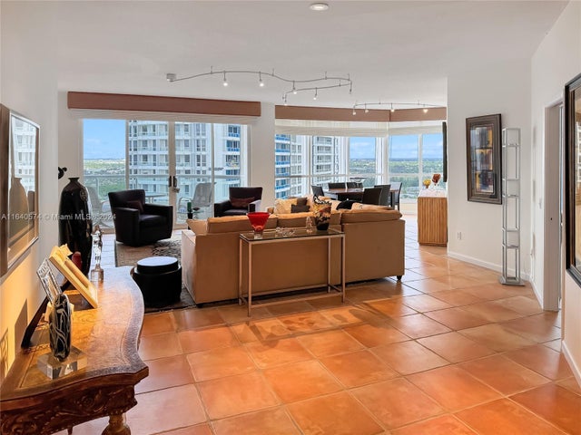 2 of 26 - 21150 Point Pl 2705, Aventura, FL