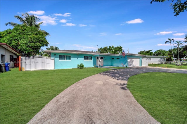 2 of 44 - 811 Sw 39th Ave, Fort Lauderdale, FL