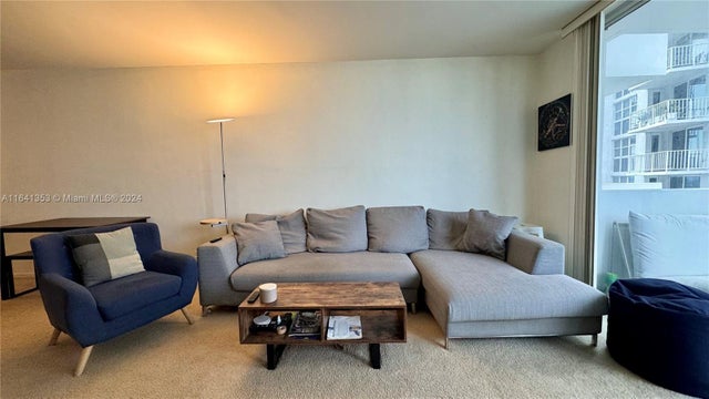 4 of 20 - 1200 West Ave 919, Miami Beach, FL