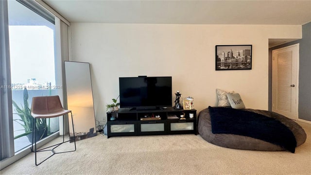5 of 20 - 1200 West Ave 919, Miami Beach, FL