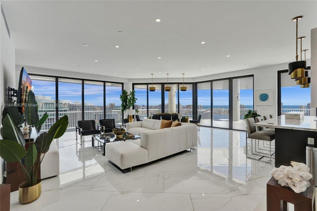 1 of 72 - 3000 Island Blvd Ph-4, Aventura, FL