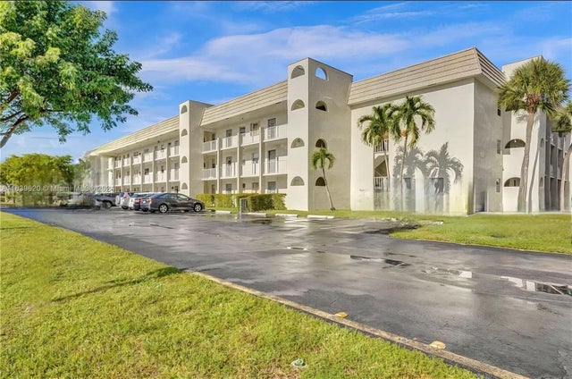 2 of 16 - 8350 Sunrise Lakes Blvd 304, Sunrise, FL
