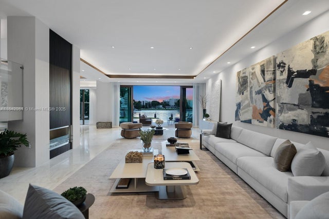 2 of 64 - 100 Bal Bay Dr, Bal Harbour, FL