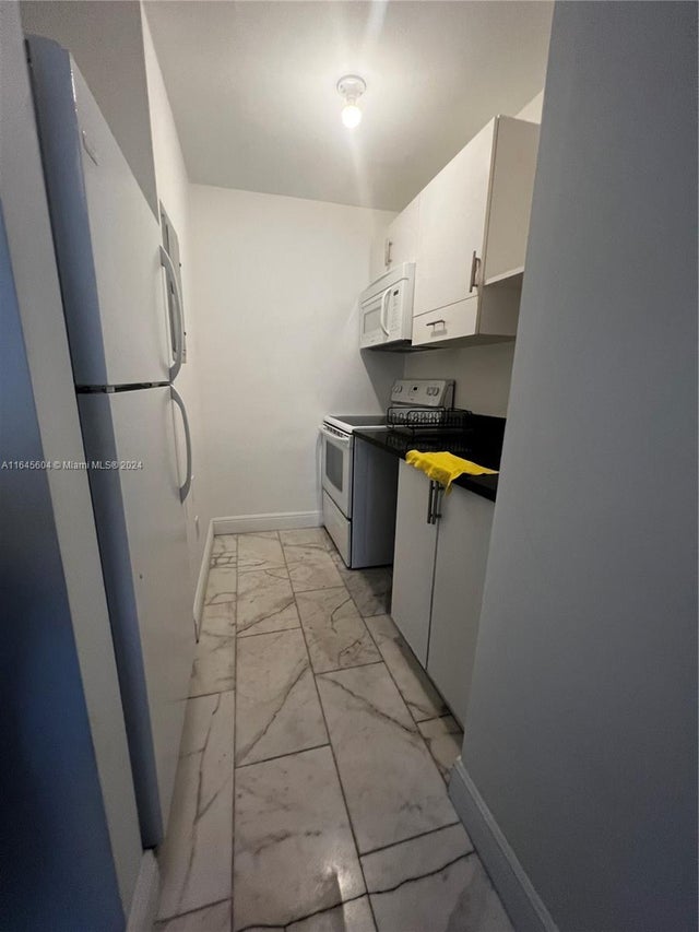 5 of 12 - 920 Jefferson Ave 3, Miami Beach, FL