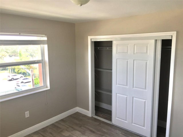 5 of 5 - 3075 Nw 7th St 401, Miami, FL