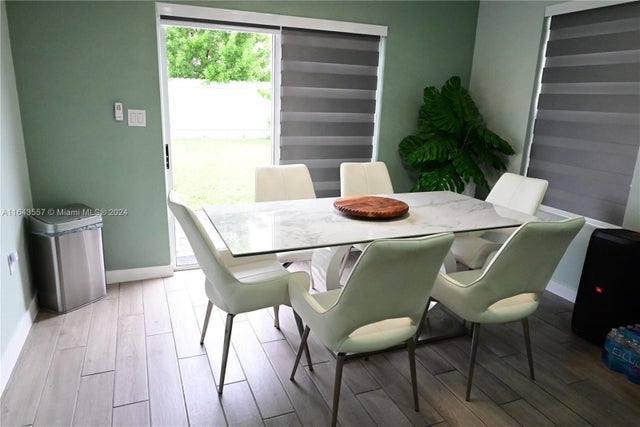 2 of 26 - 613 Ne 5th St, Homestead, FL