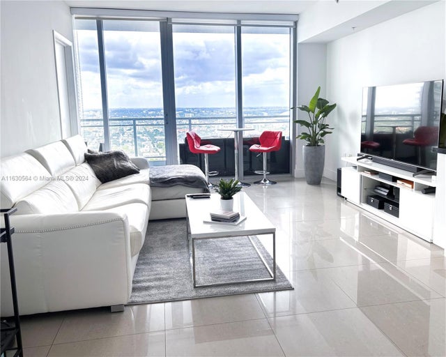 2 of 21 - 92 Sw 3 St 4407, Miami, FL