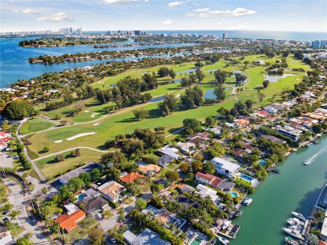 5 of 31 - 1020 S Shore Dr, Miami Beach, FL