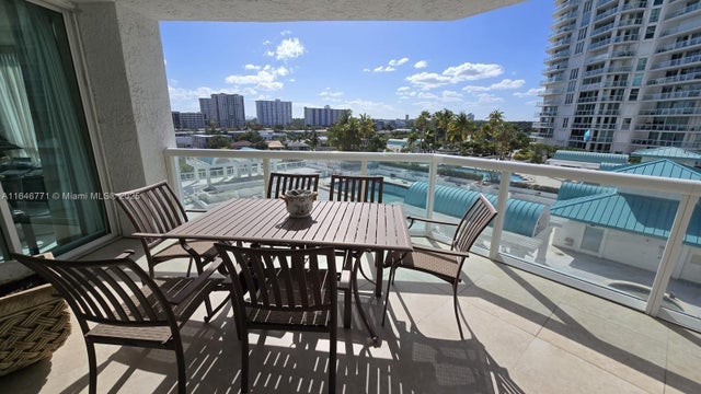 3 of 38 - 16400 Collins Ave 646, Sunny Isles Beach, FL