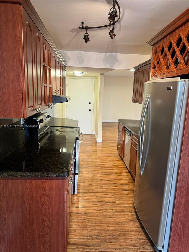 1 of 25 - 1680 Ne 191st St 412-2, Miami, FL