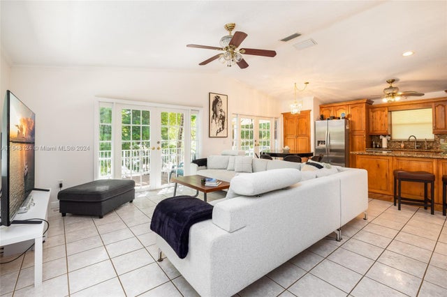 2 of 29 - 125 S Rolling Hill Rd, Tavernier, FL