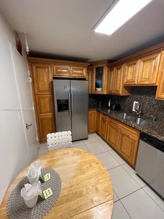 1 of 19 - 3901 S Ocean Dr 3a, Hollywood, FL