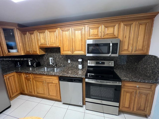 2 of 19 - 3901 S Ocean Dr 3a, Hollywood, FL