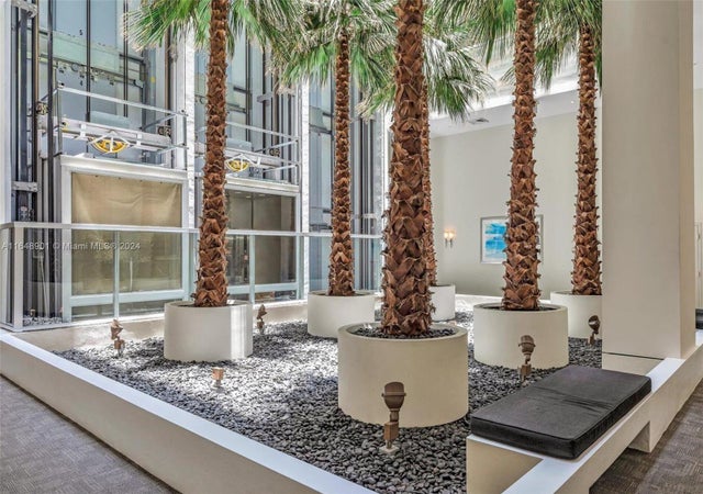 3 of 8 - 3131 Ne 188th St 1-1001, Aventura, FL