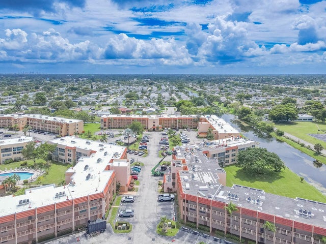 2 of 28 - 6870 Royal Palm Blvd 306m, Margate, FL
