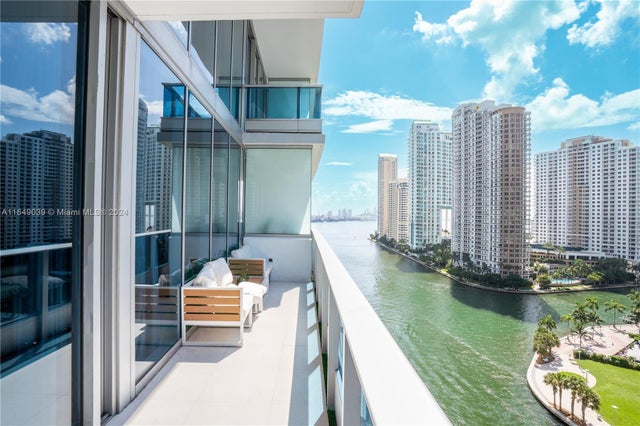 1 of 15 - 200 Biscayne Boulevard Way 1407, Miami, FL