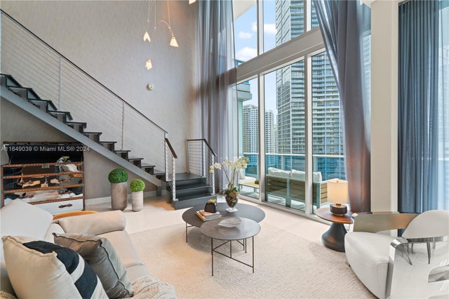 3 of 15 - 200 Biscayne Boulevard Way 1407, Miami, FL