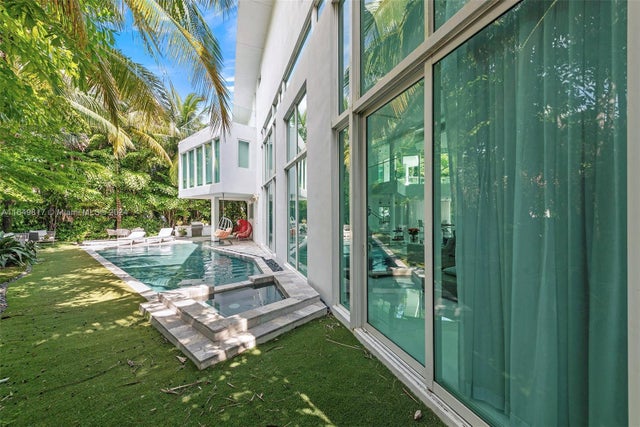 5 of 82 - 480 Ocean Blvd, Golden Beach, FL
