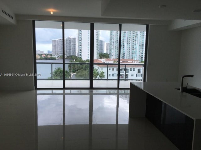 2 of 24 - 3300 Ne 188 St 610, Aventura, FL