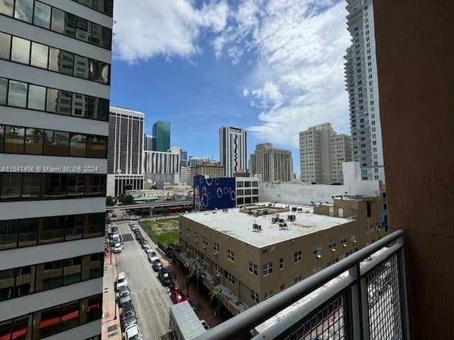2 of 38 - 253 Ne 2nd St 622, Miami, FL