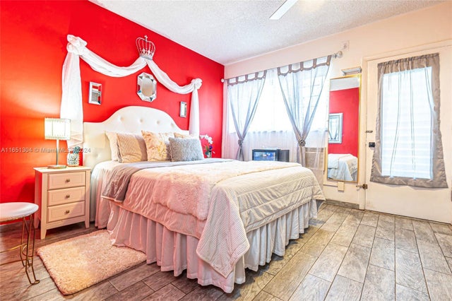 2 of 49 - 815 Sw 10th Terrace 3v, Hallandale Beach, FL
