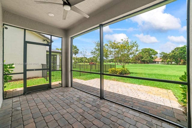 5 of 50 - 8123 Nw 78th St, Tamarac, FL