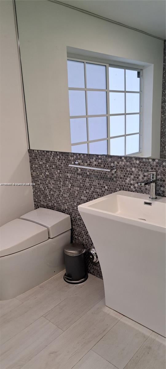 4 of 48 - 846 Michigan Ave 101, Miami Beach, FL