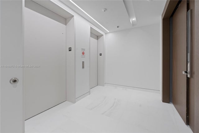 2 of 33 - 300 Biscayne Blvd Way 4404, Miami, FL