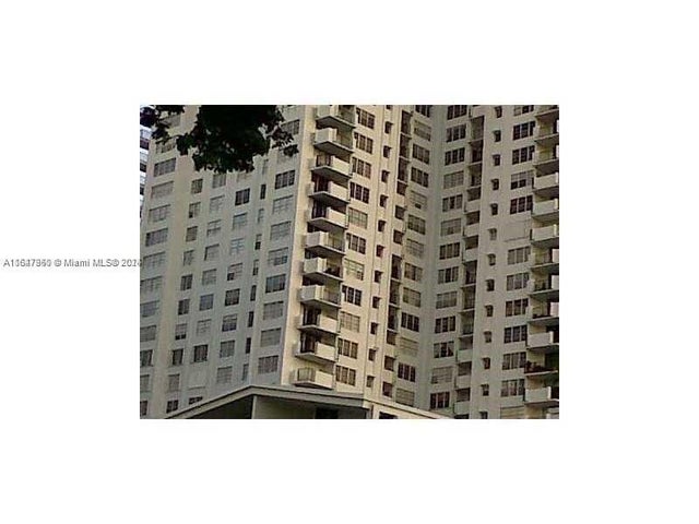 1 of 8 - 2750 Ne 183rd St 707, Aventura, FL