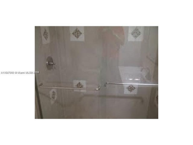 5 of 8 - 2750 Ne 183rd St 707, Aventura, FL