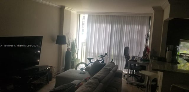 5 of 7 - 17021 N Bay Rd 127, Sunny Isles Beach, FL
