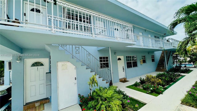2 of 25 - 8000 Tatum Waterway Dr 1, Miami Beach, FL