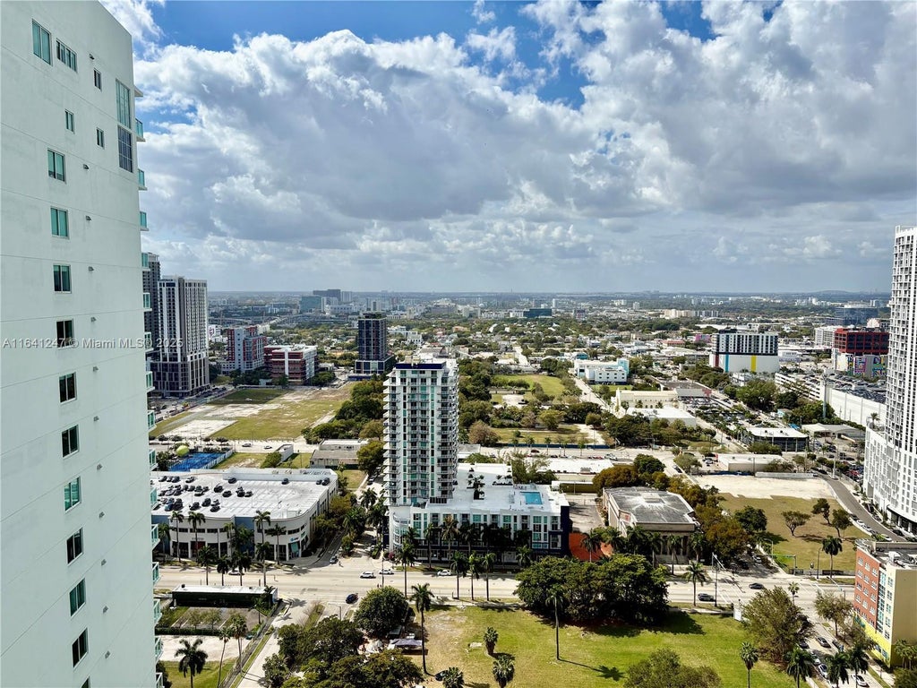 1800 N Bayshore Dr 3404, Miami