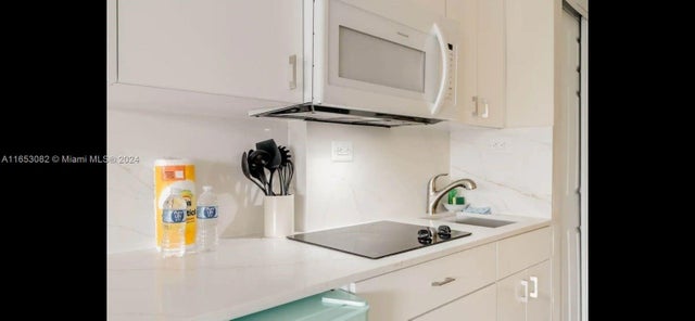 3 of 14 - 19201 Collins Avenue 332, Sunny Isles Beach, FL