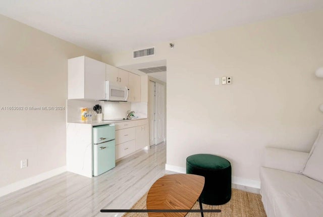 5 of 14 - 19201 Collins Avenue 332, Sunny Isles Beach, FL