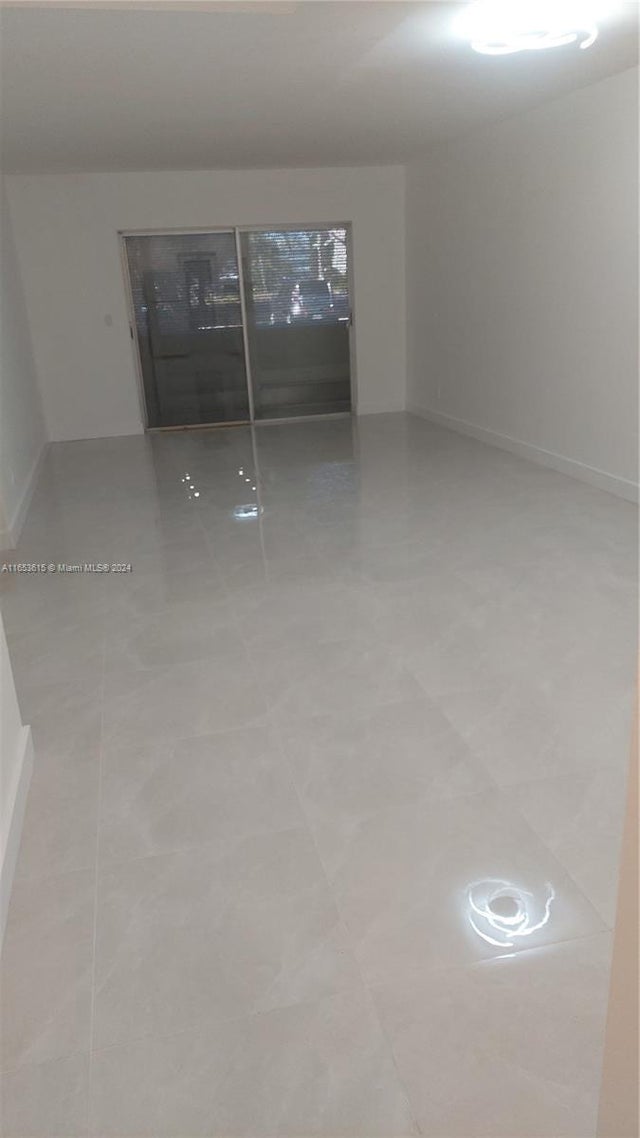 3 of 16 - 1201 S Hillcrest Ct 102, Hollywood, FL