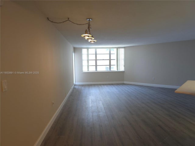 1 of 17 - 2750 Ne 183rd St 1212, Aventura, FL