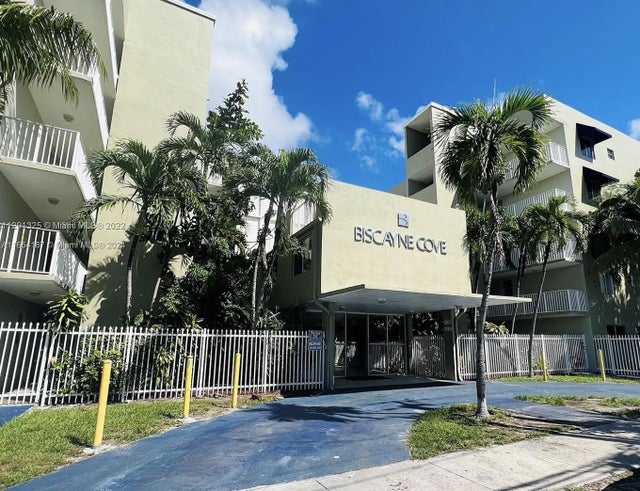 1 of 10 - 665 Ne 83rd Ter 112, Miami, FL