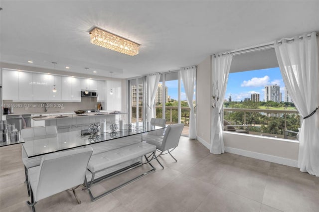 5 of 44 - 20191 E Country Club Dr 601, Aventura, FL