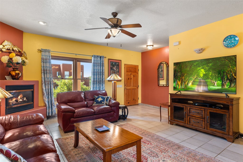 6442 Cerros Grandes Drive, Santa Fe Property Listing MLS® 202403795