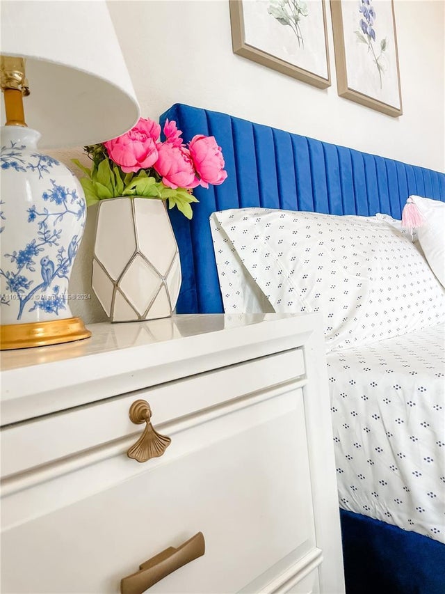 4 of 39 - 5100 Eucalyptus Dr 2, Hollywood, FL