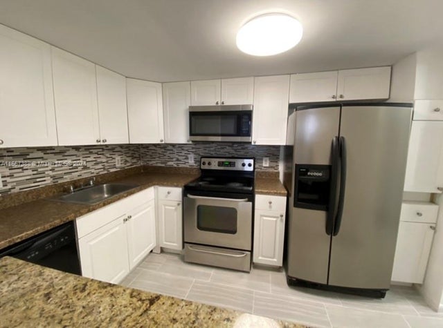 2 of 30 - 13499 Biscayne Blvd 1507, North Miami, FL