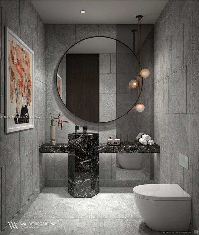 5 of 13 - 300 N Biscayne Blvd 8602, Miami, FL